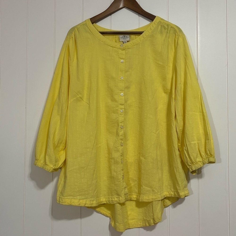 St. John’s Bay Button-Up Top size 2X